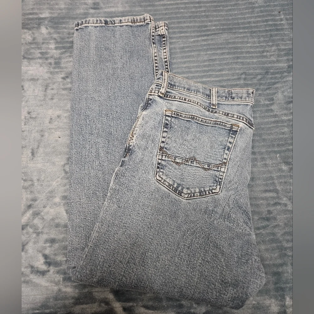 Mens Wrangler Slim Straight Blue Jeans!